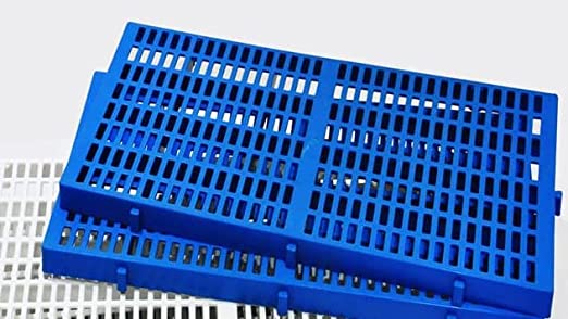 Plastic kennel flooring - Blue
